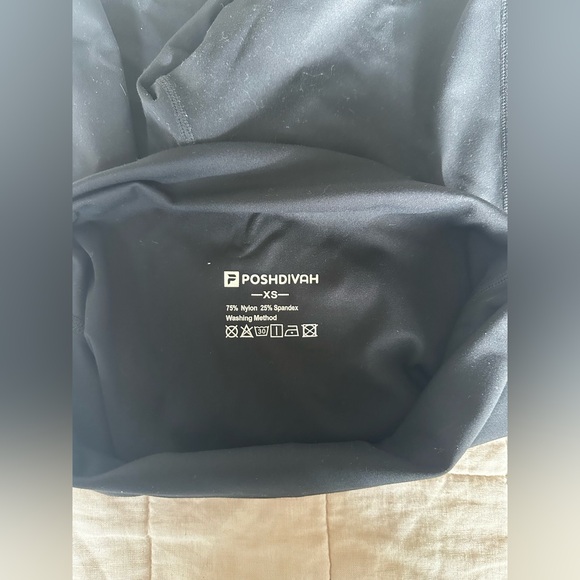 POSHDIVAH Maternity Black Over the Belly Shorts - Picture 4 of 4